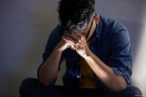 空降经理说上班不准去厕所，我照做她却跪了在线阅读